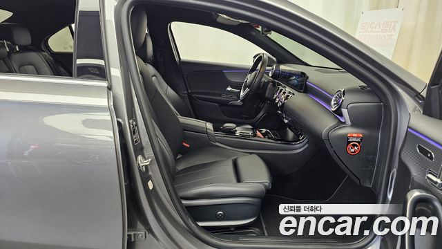 Mercedes-Benz A-Class (W177) A220 Sedan 2022 — фото 15