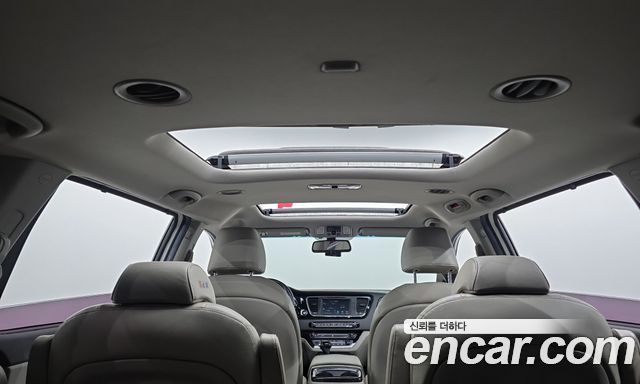 Kia Carnival 9-seater Prestige 2016 — фото 20