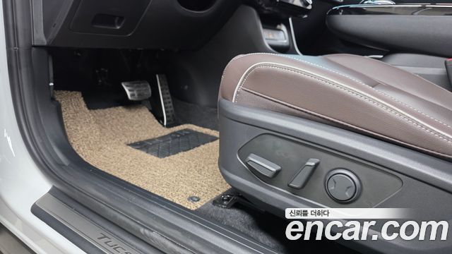 Hyundai Tucson (NX4) Gasoline 1.6 Turbo 2WD Inspiration 2025 — фото 29