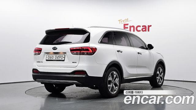 Kia Sorento Diesel 2.0 2WD Noblesse 2016 — фото 2