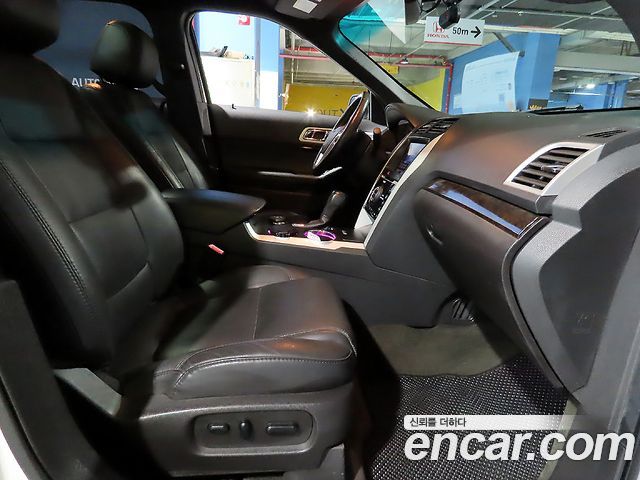 Ford Explorer 3.5 Limited 4WD 5th 2013 — фото 8