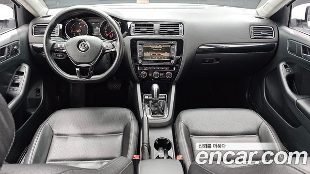Volkswagen Jetta 2.0 TDI BlueMotion Premium 6th 2015 — фото 7