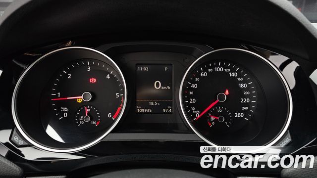 Volkswagen Jetta 2.0 TDI BlueMotion Premium 6th 2015 — фото 8