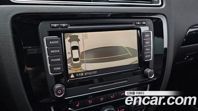 Volkswagen Jetta 2.0 TDI BlueMotion Premium 6th 2015 — фото 13
