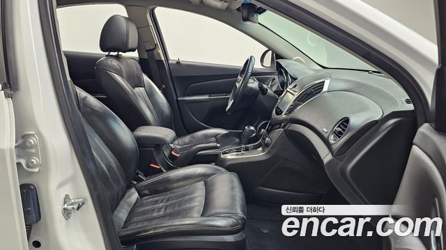 Chevrolet Cruze 1.8 LTZ+ 2014 — фото 11