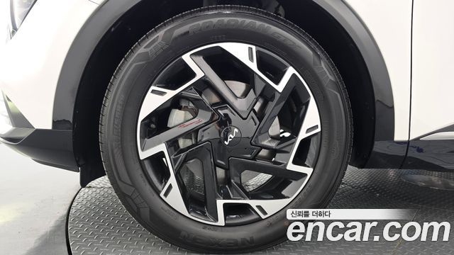 Kia Sportage (V) Gasoline 1.6 Turbo 2WD Signature 2022 — фото 5