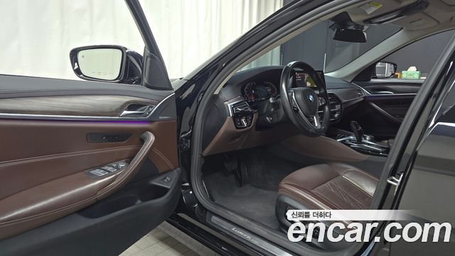 BMW 5 Series (G30) 530i xDrive Luxury Plus 2020 — фото 10