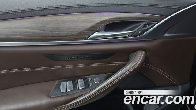 BMW 5 Series (G30) 530i xDrive Luxury Plus 2020 — фото 18