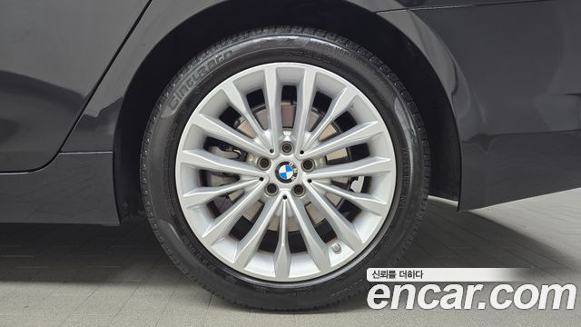 BMW 5 Series (G30) 530i xDrive Luxury Plus 2020 — фото 21