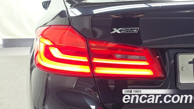 BMW 5 Series (G30) 530i xDrive Luxury Plus 2020 — фото 23