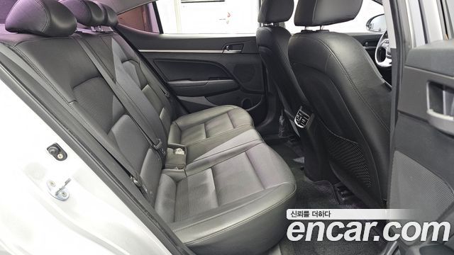Hyundai Avante (AD) 1.6 GDI Modern 2016 — фото 11