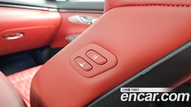 Genesis GV70 2.5T Gasoline AWD 2024 — фото 36