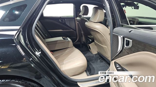 Kia K8 2.5 Gasoline 2WD Noblesse 2023 — фото 11
