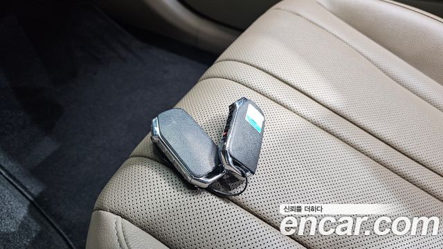 Kia K8 2.5 Gasoline 2WD Noblesse 2023 — фото 15