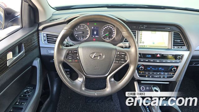 Hyundai Sonata (LF) 2.0 Smart 2017 — фото 13