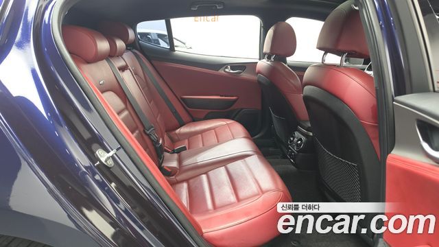 Kia Stinger 2.0 Turbo 2WD Platinum 2020 — фото 12