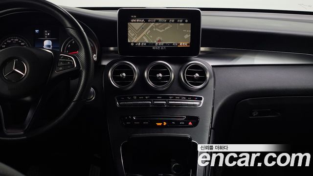 Mercedes-Benz GLC-Class (X253) GCL300 4MATIC Coupe 2019 — фото 14