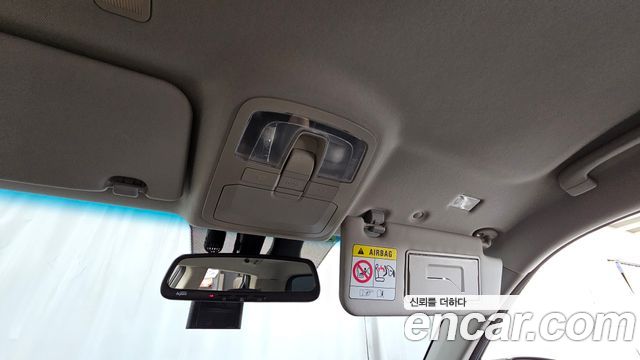 KG Mobility (SsangYong) Beautiful Korando Gasoline 1.5 2WD C7 2023 — фото 18