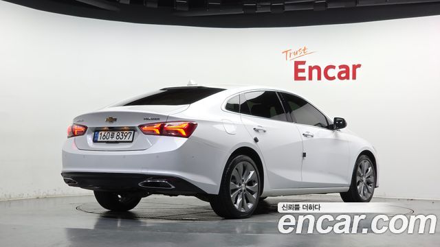 Chevrolet Malibu 2.0 Turbo Premier Special 2022 — фото 2