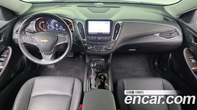 Chevrolet Malibu 2.0 Turbo Premier Special 2022 — фото 7
