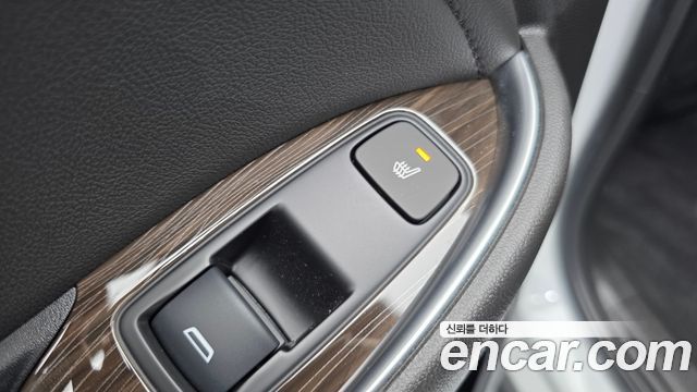 Chevrolet Malibu 2.0 Turbo Premier Special 2022 — фото 18