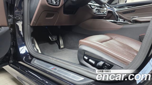 BMW 5 Series (G30) 530e M Sport 2021 — фото 18