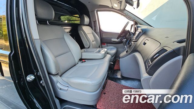 Hyundai Grand Starex Van 3-Seater Smart 2020 — фото 11