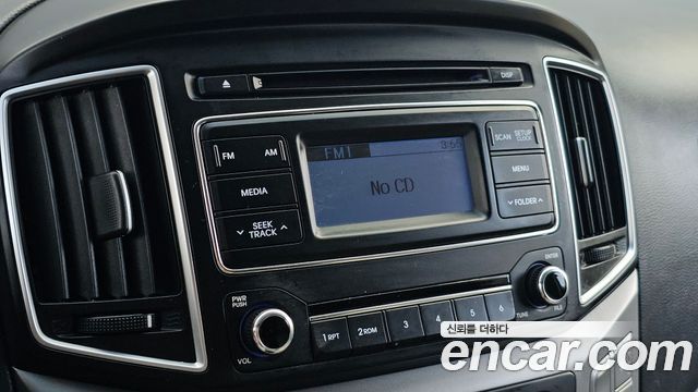 Hyundai Grand Starex Van 3-Seater Smart 2020 — фото 13