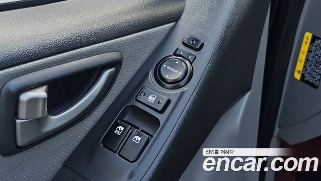 Hyundai Grand Starex Van 3-Seater Smart 2020 — фото 17
