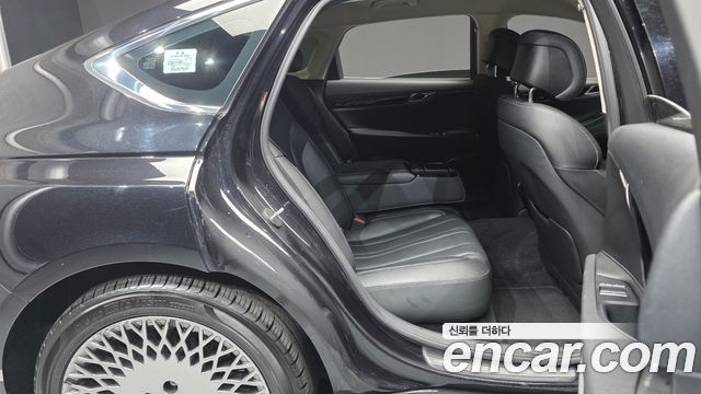 Genesis G80 (RG3) Gasoline 3.5 Turbo AWD 2022 — фото 12