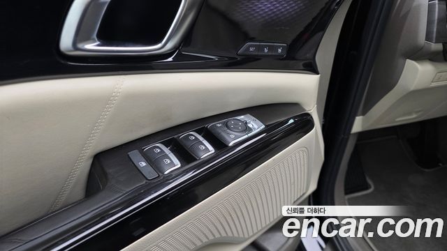 Kia Carnival (IV) Diesel 9-Seater Signature 2023 — фото 31