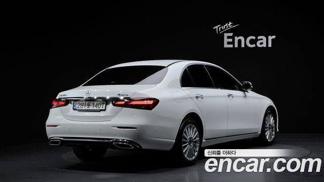 Mercedes-Benz E-Class (W213) E220d 4MATIC Exclusive 2021 — фото 2