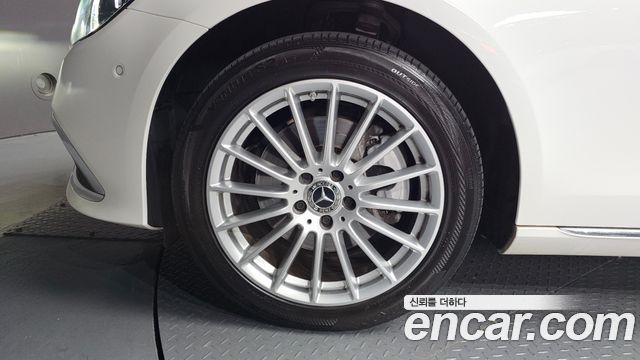 Mercedes-Benz E-Class (W213) E220d 4MATIC Exclusive 2021 — фото 5