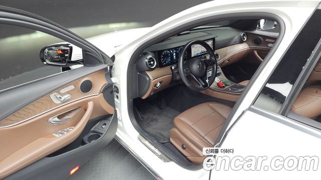 Mercedes-Benz E-Class (W213) E220d 4MATIC Exclusive 2021 — фото 11