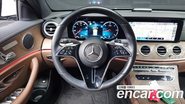 Mercedes-Benz E-Class (W213) E220d 4MATIC Exclusive 2021 — фото 13