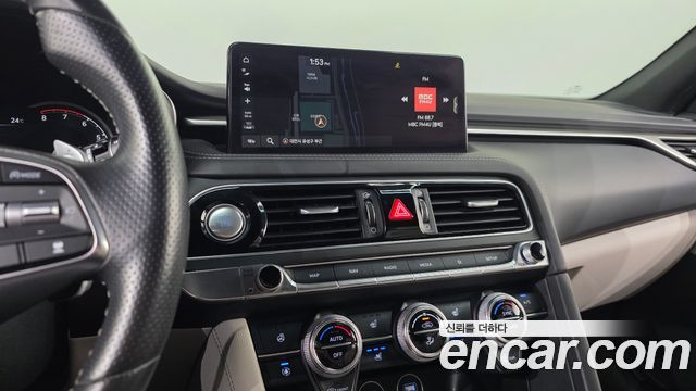 Genesis G70 Shooting Brake Gasoline 2.0T 2WD 2023 — фото 13