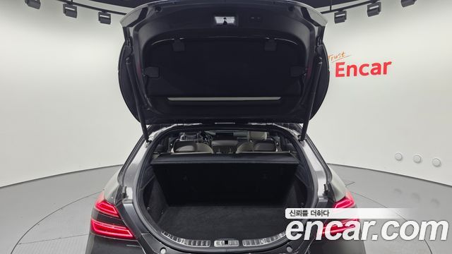 Genesis G70 Shooting Brake Gasoline 2.0T 2WD 2023 — фото 18