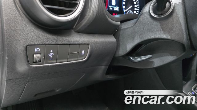 Hyundai Kona Diesel 1.6 2WD Modern 2018 — фото 14