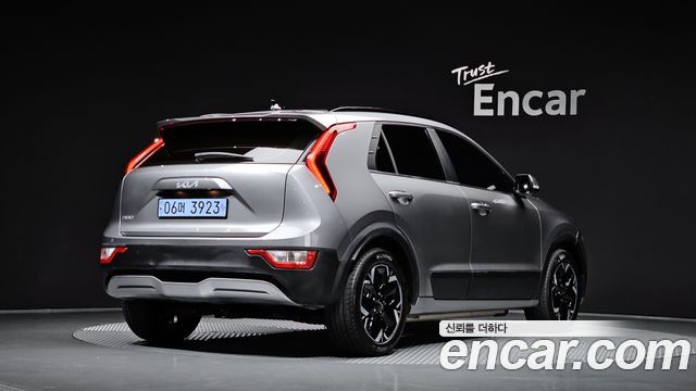 Kia Niro EV Air 2024 — фото 2