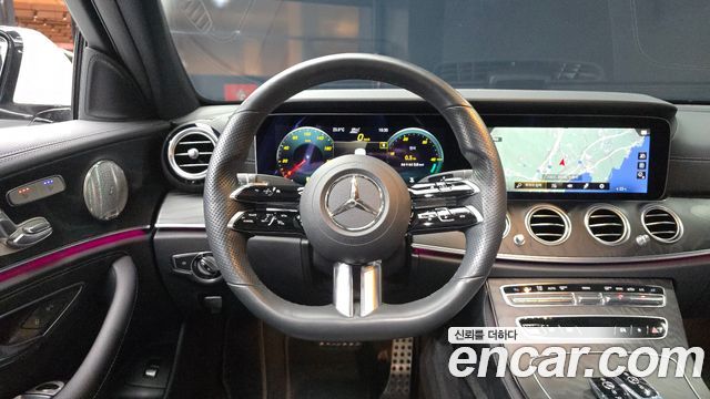 Mercedes-Benz E-Class (W213) E220d 4MATIC AMG Line 2022 — фото 13