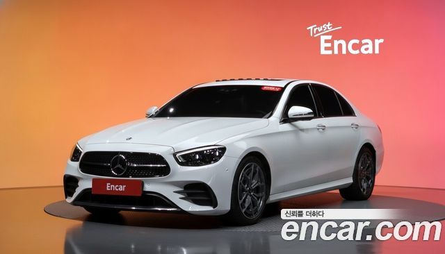 Mercedes-Benz E-Class (W213) E220d 4MATIC AMG Line 2022 — фото 1
