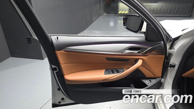 BMW 5 Series (G30) 530i xDrive M Sport Package 2018 — фото 24