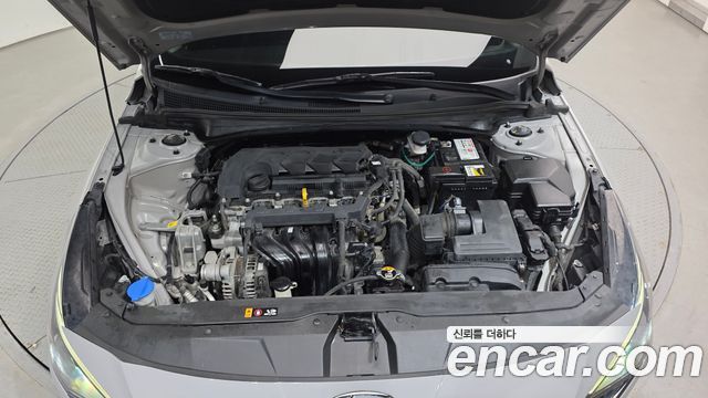 Hyundai Avante (CN7) 1.6 Inspiration 2021 — фото 6