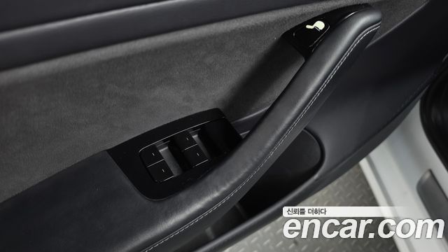 Tesla Model 3 Long Range AWD 2020 — фото 19