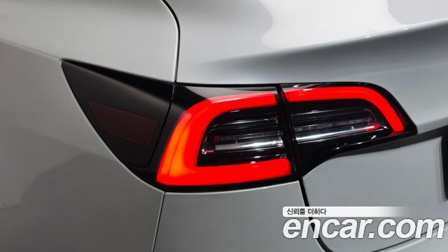 Tesla Model 3 Long Range AWD 2020 — фото 23