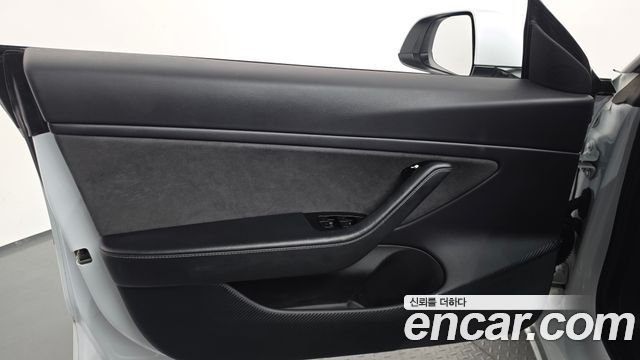 Tesla Model 3 Long Range AWD 2020 — фото 24