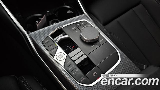 BMW 3 Series (G20) 320i M Sport 2025 — фото 9
