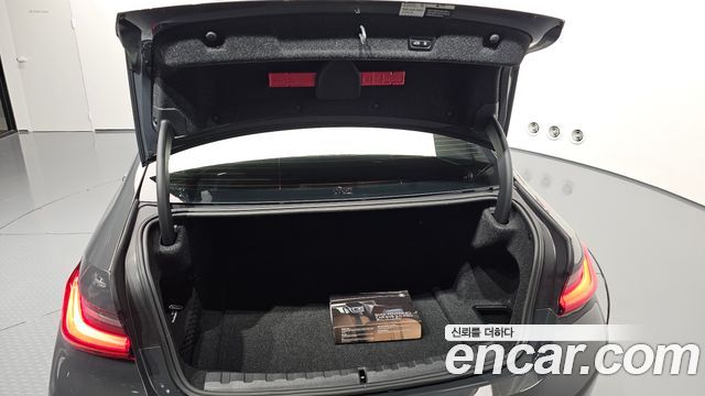 BMW 3 Series (G20) 320i M Sport 2025 — фото 36