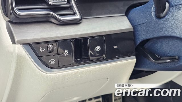 Kia Sportage (V) LPG 2.0 2WD Signature 2023 — фото 16