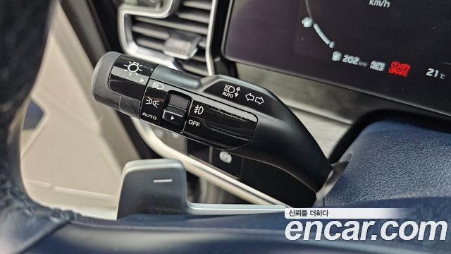 Kia Sportage (V) LPG 2.0 2WD Signature 2023 — фото 19